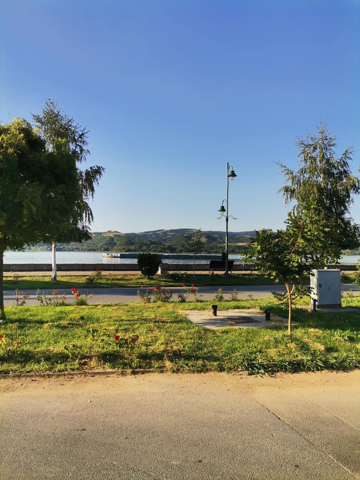 Apartmani Pinkum Veliko Gradište Exterior foto